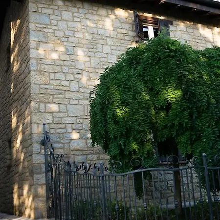 La Casina-maisonette Сasa de vacaciones Serramazzoni